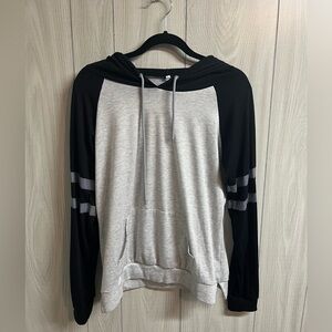 Hooded long sleeve shirt